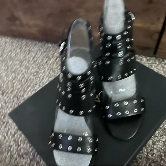 New in box Rebecca minkoff leather block heels - Picture 2 of 11